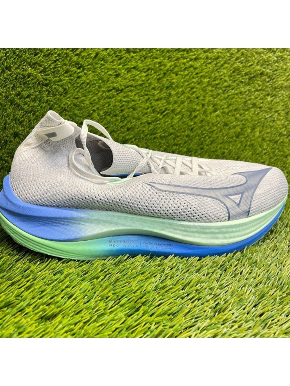 Mizuno Neo Vista Mens Size 11 Gray Green Blue Athletic Running Shoes Sneakers